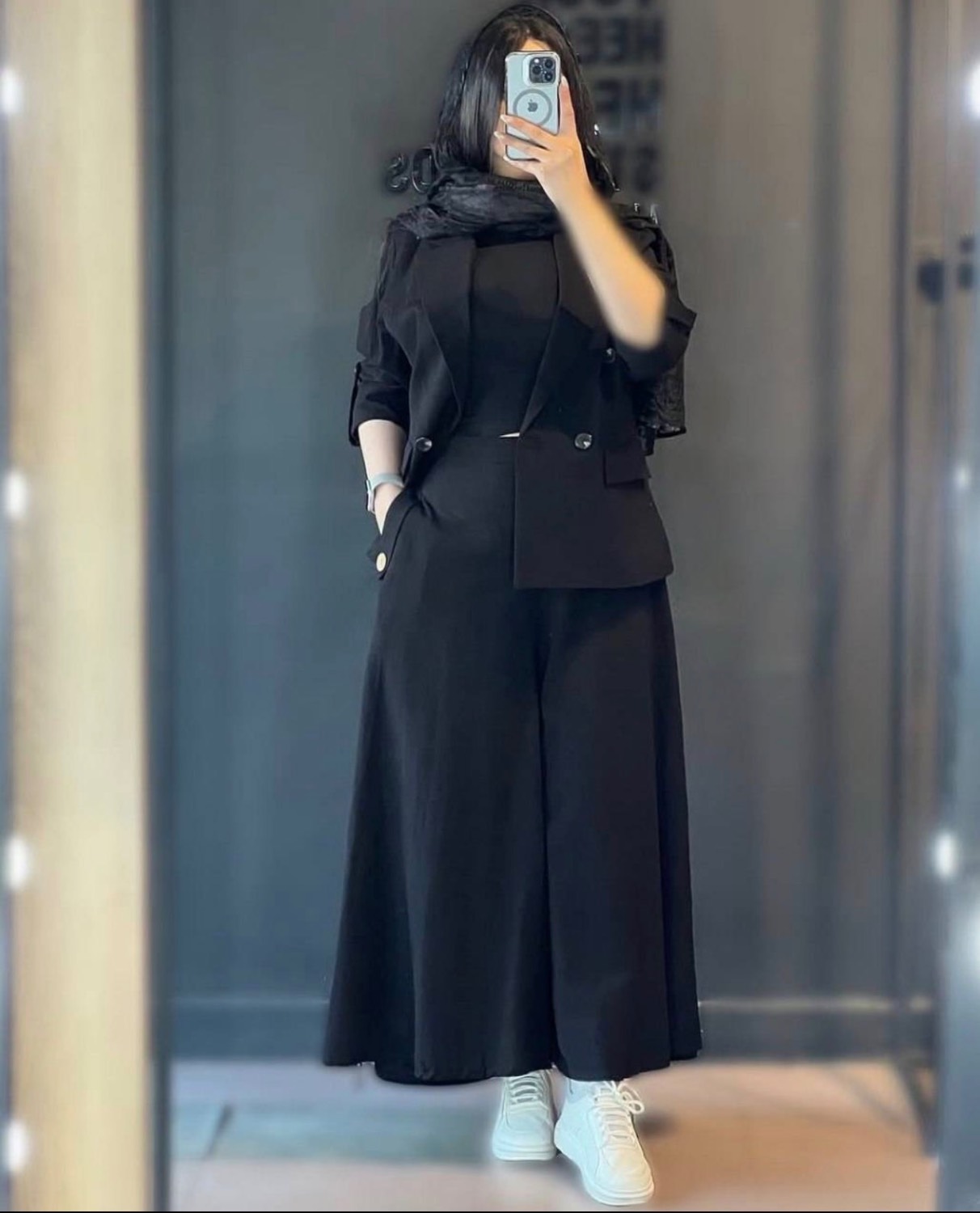 کت شلوار سوگل