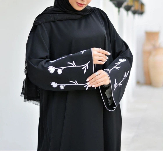 عبا استین گلدوزی